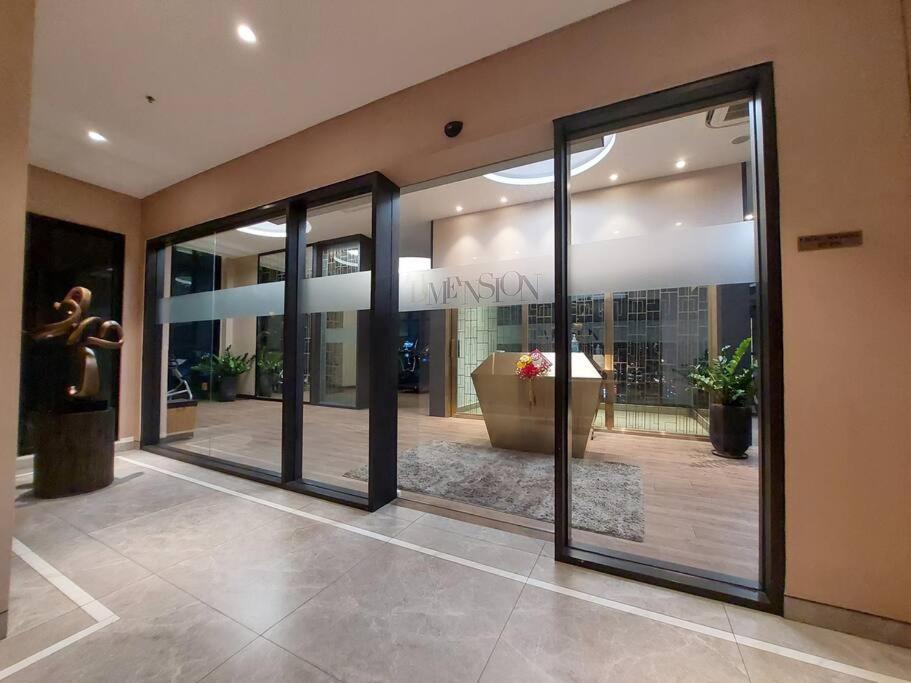 D1Mension 3Br Luxury Condo City Center In Dist 1 مدينة هوشي منه المظهر الخارجي الصورة