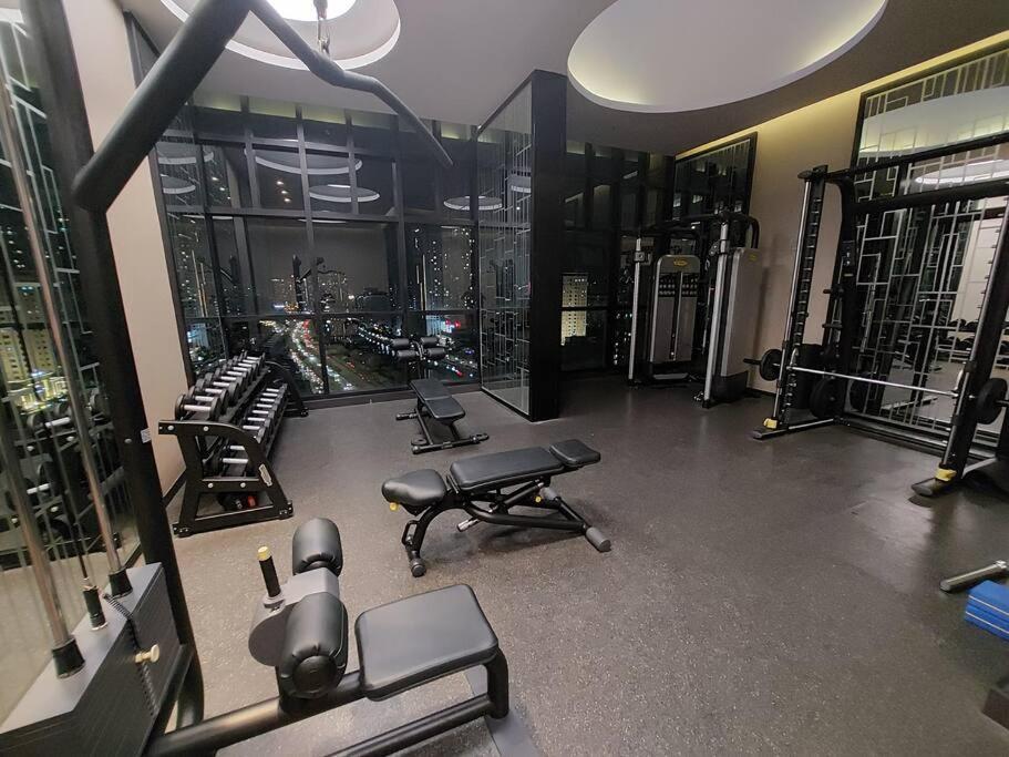 D1Mension 3Br Luxury Condo City Center In Dist 1 مدينة هوشي منه المظهر الخارجي الصورة